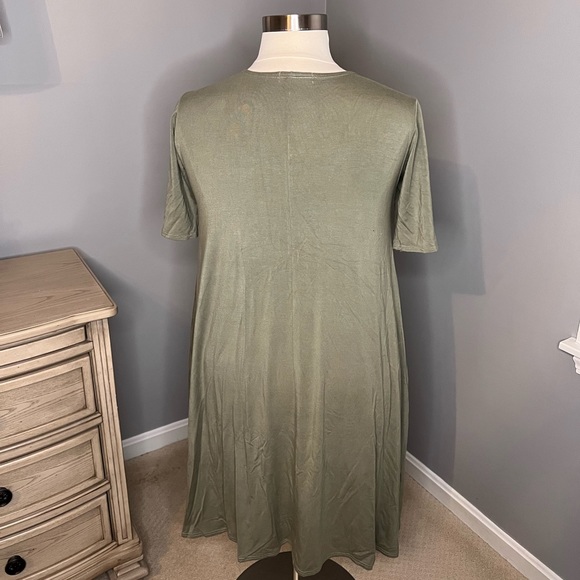 The New Blak Jennifer Dress in Sage Size XXL - Picture 4 of 7